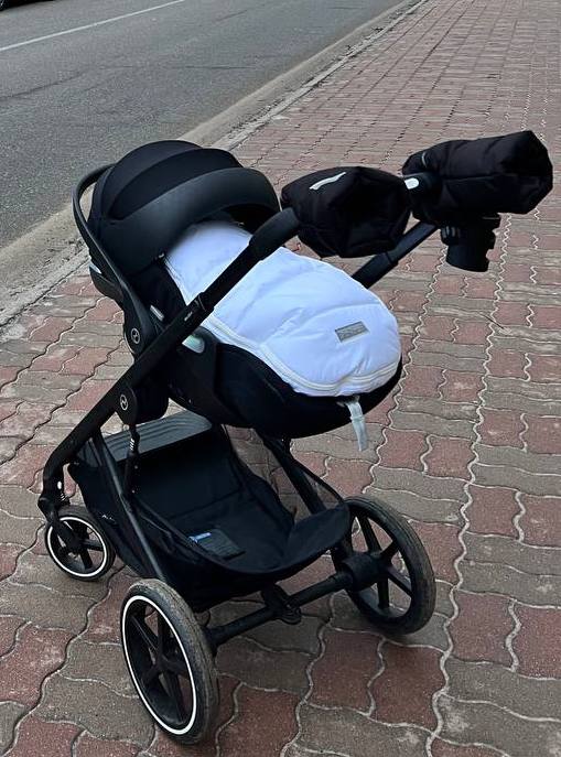 Baby XS на натуральній овчині Білий - Зображення 4